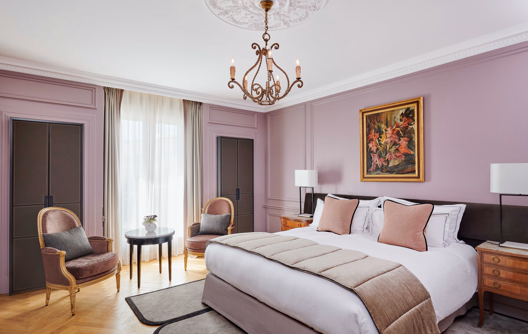 Deluxe Suite bedroom