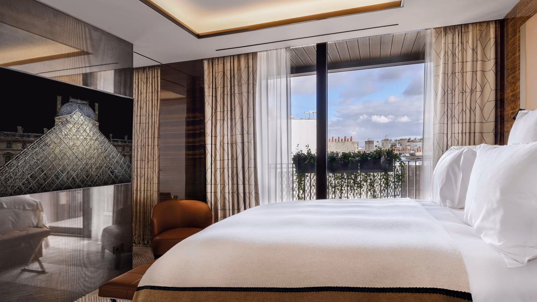 Bvlgari guest bedroom
