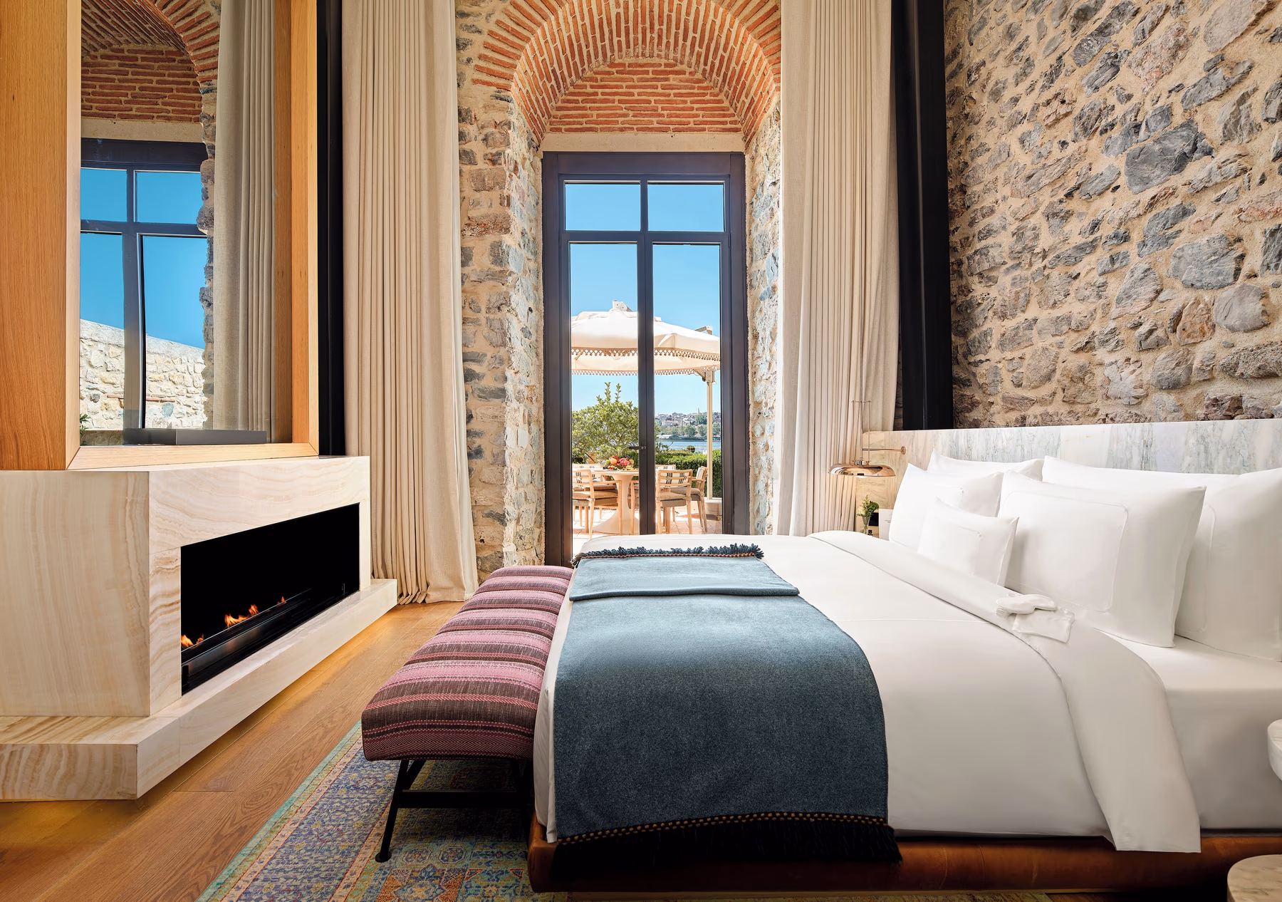Guest room