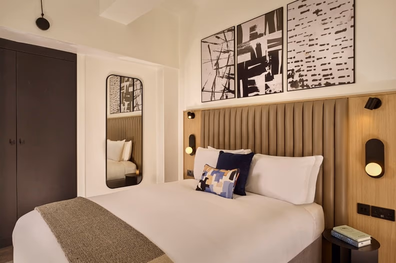 Guest room