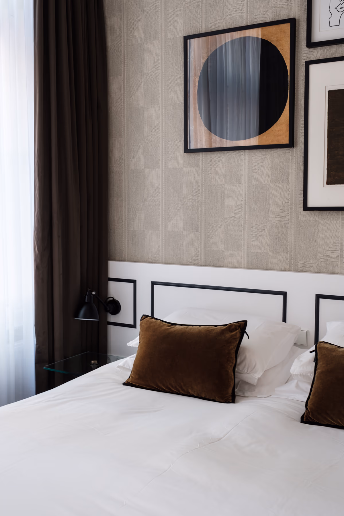 Guest room