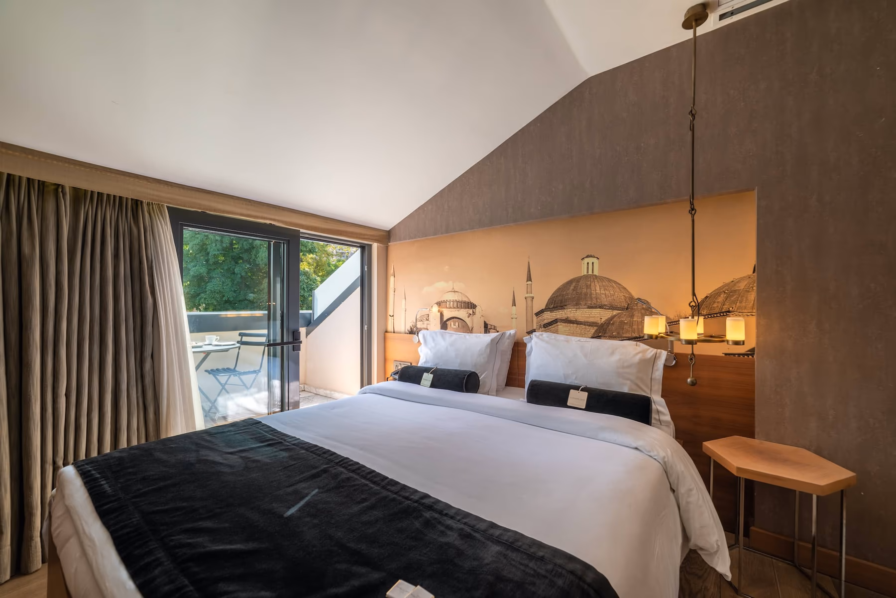 Grand deluxe room