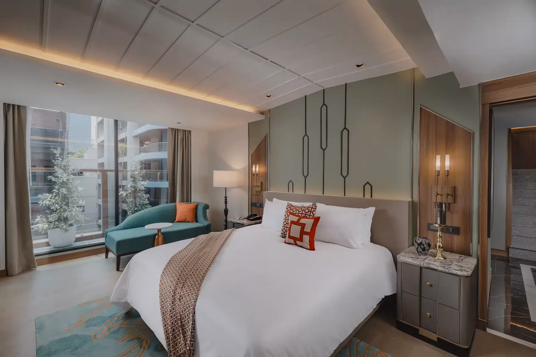 One Bedroom Nysa Verandah Pool Suite - king bedroom