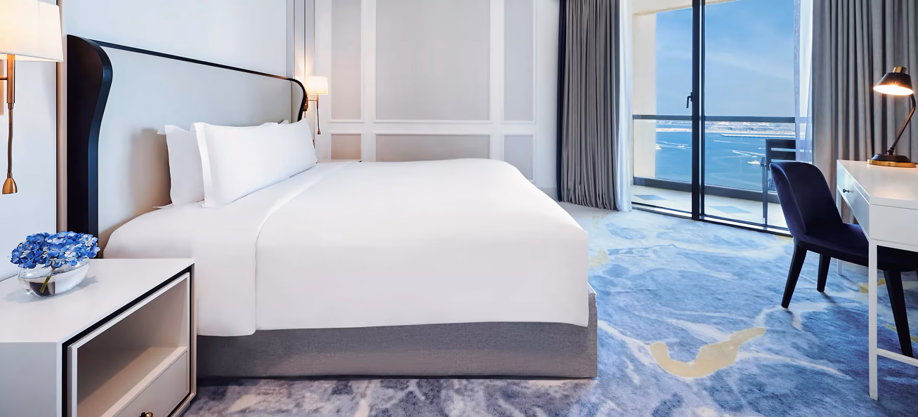 Junior Suite bedroom