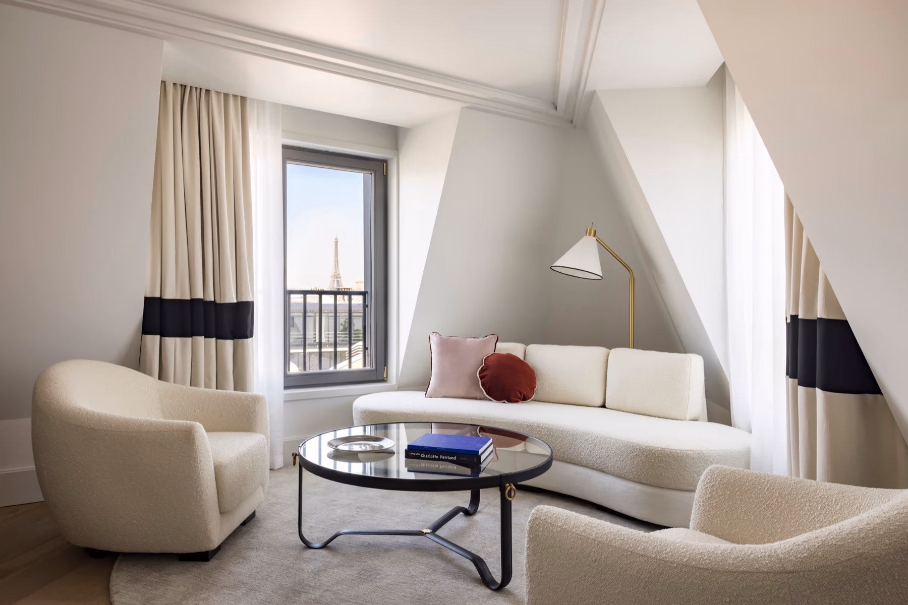 Collection Suite living room